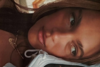 因 YEEZY 团队出身走红，该轮到她了